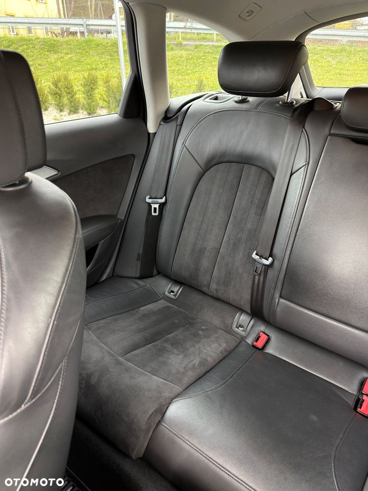 Audi A6 Avant 3.0 TDI DPF quattro S tronic - 35