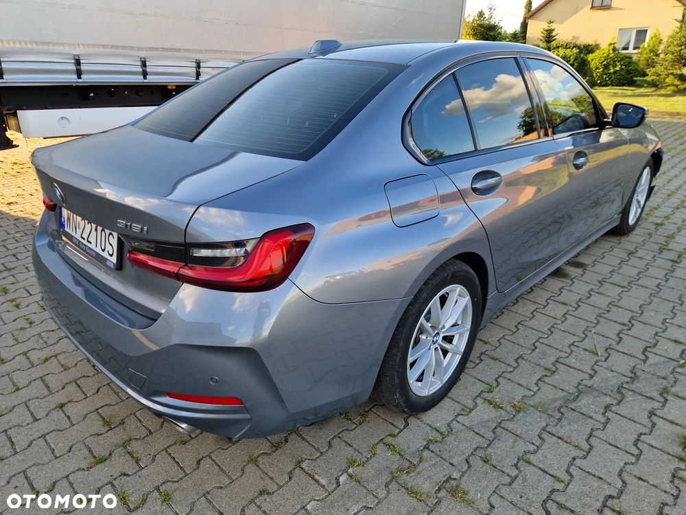 BMW Seria 3 318i - 12