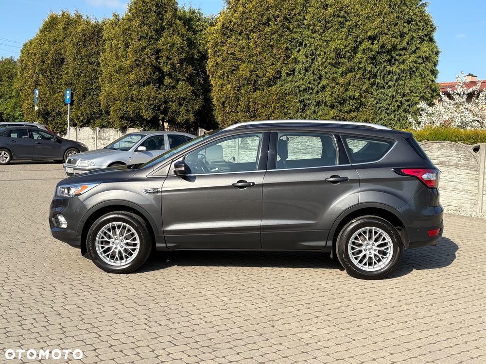 Ford Kuga 1.5 EcoBoost 2x4 Titanium - 4