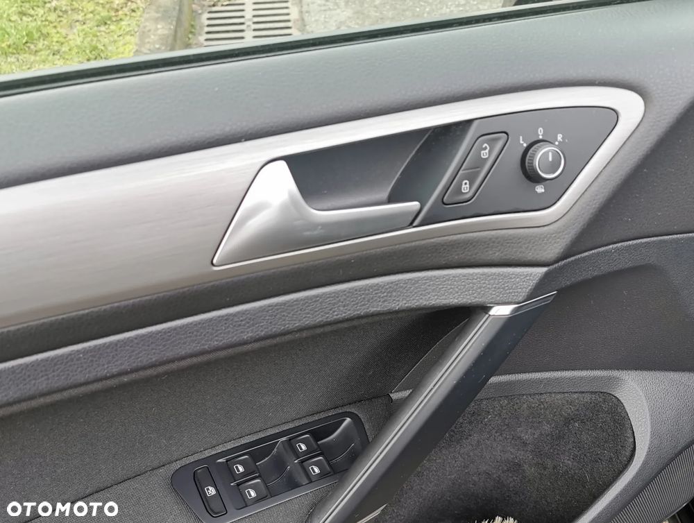 Volkswagen Golf 1.2 TSI BlueMotion Technology Trendline - 31