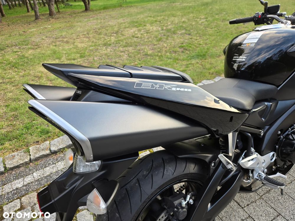 Suzuki GSX - 28