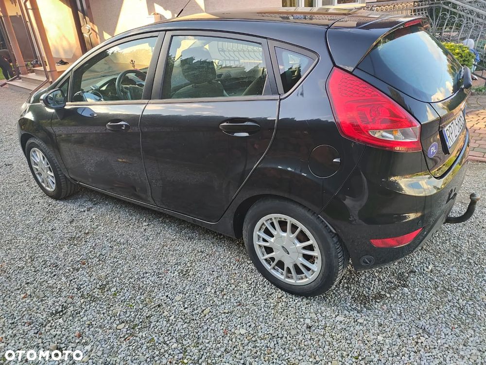 Ford Fiesta - 5