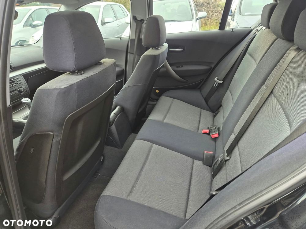 BMW Seria 1 120d - 18