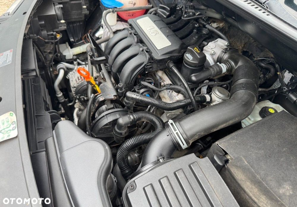 Volkswagen Touran - 30