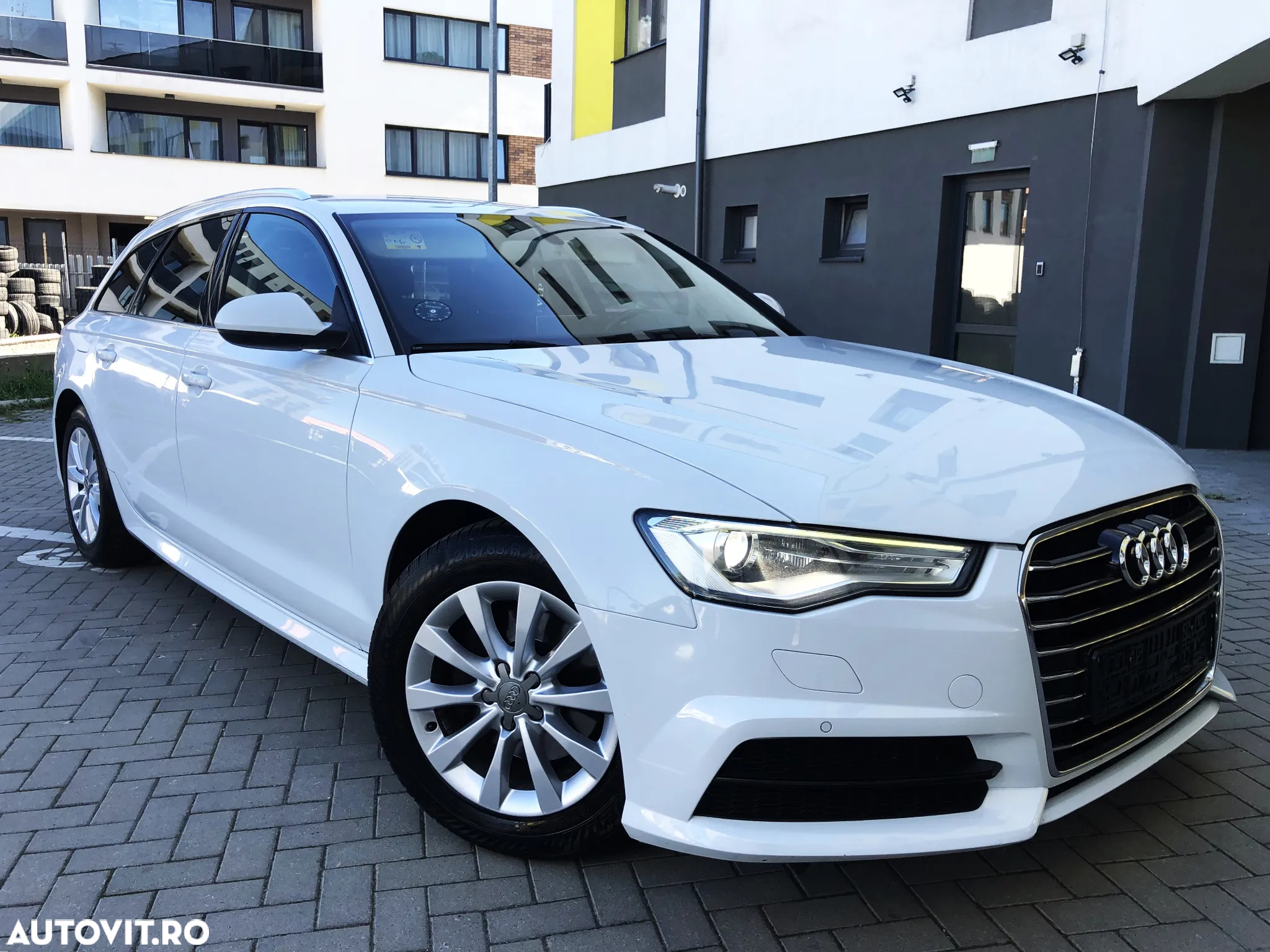 Audi A6 Avant 2.0 TDI Ultra S tronic - 3