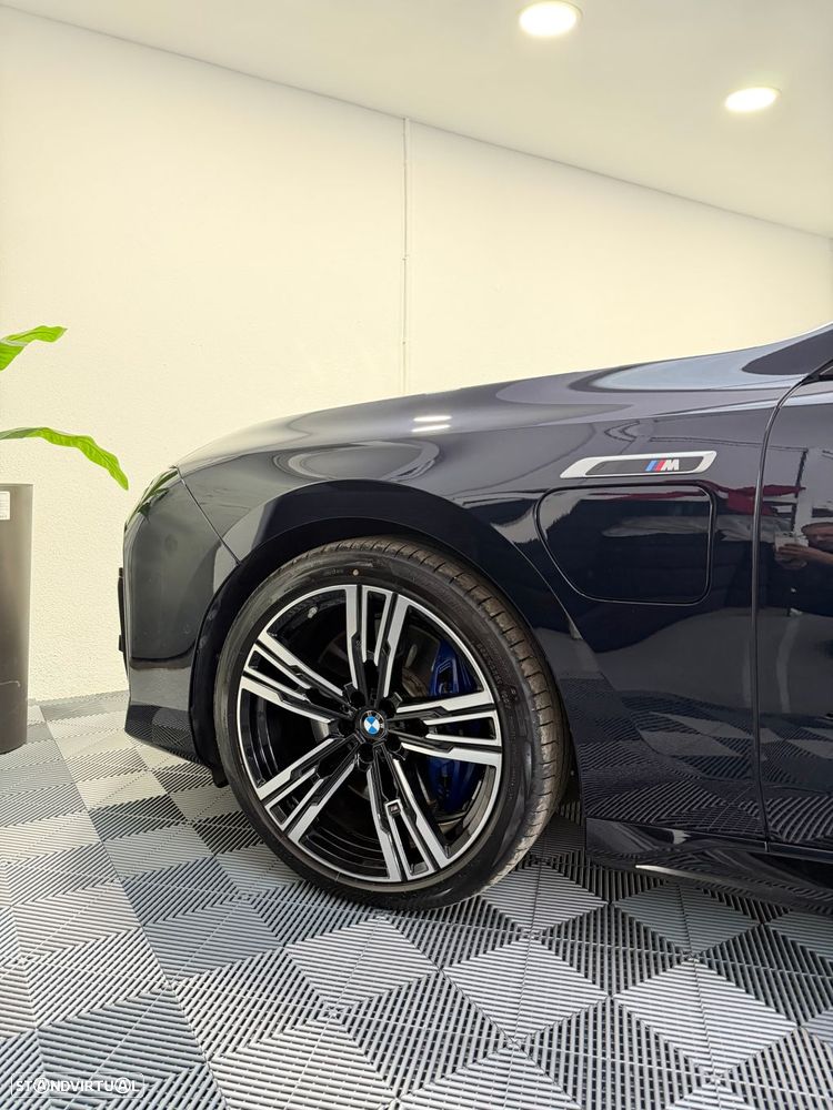BMW 760 M760e xDrive - 44