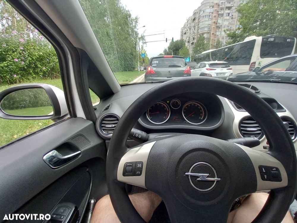 Opel Corsa 1.0 Essentia - 5