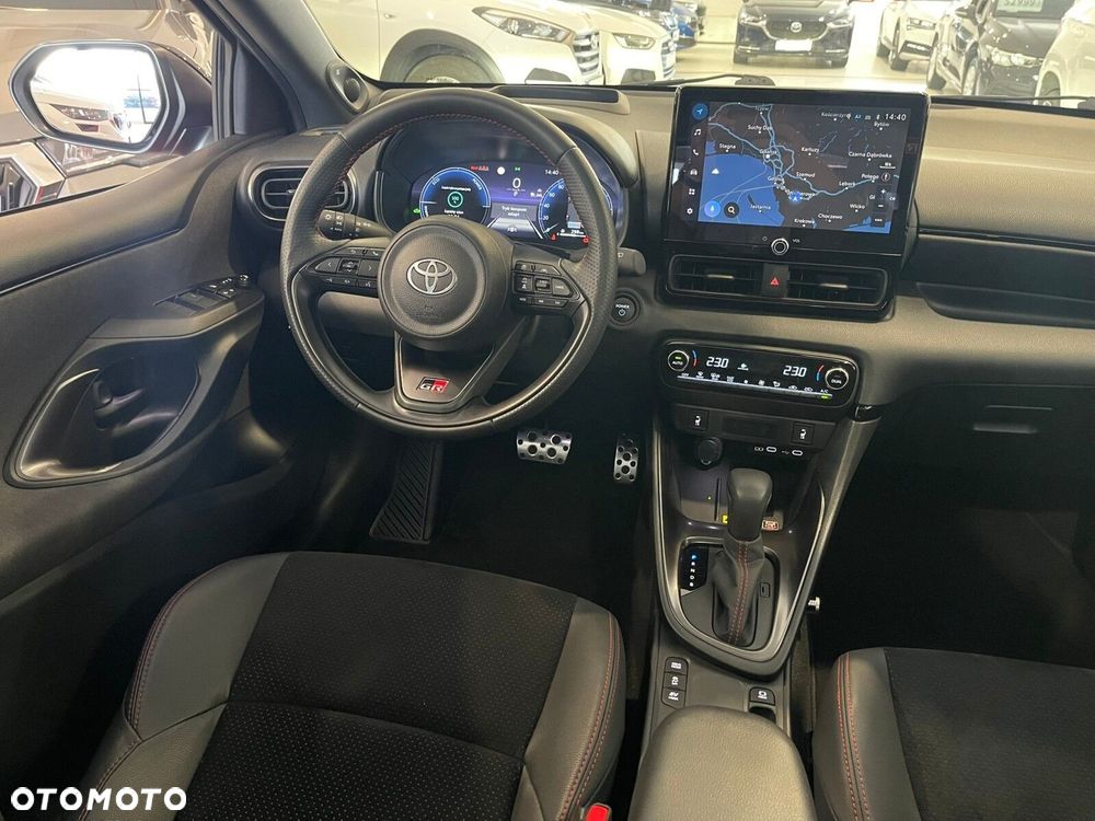 Toyota Yaris Hybrid 1.5 GR Sport - 14