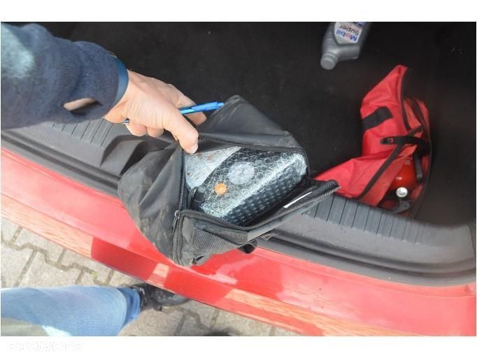 Renault Clio - 23