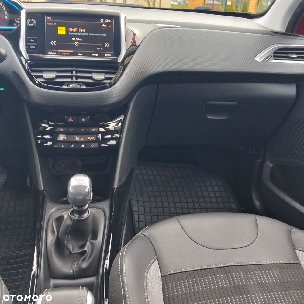 Peugeot 2008 PureTech 130 GPF Stop&Start Crossway - 20