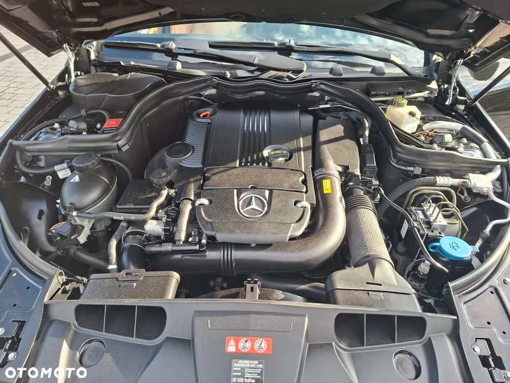 Mercedes-Benz Klasa E 200 CGI BlueEffICIENCY - 6