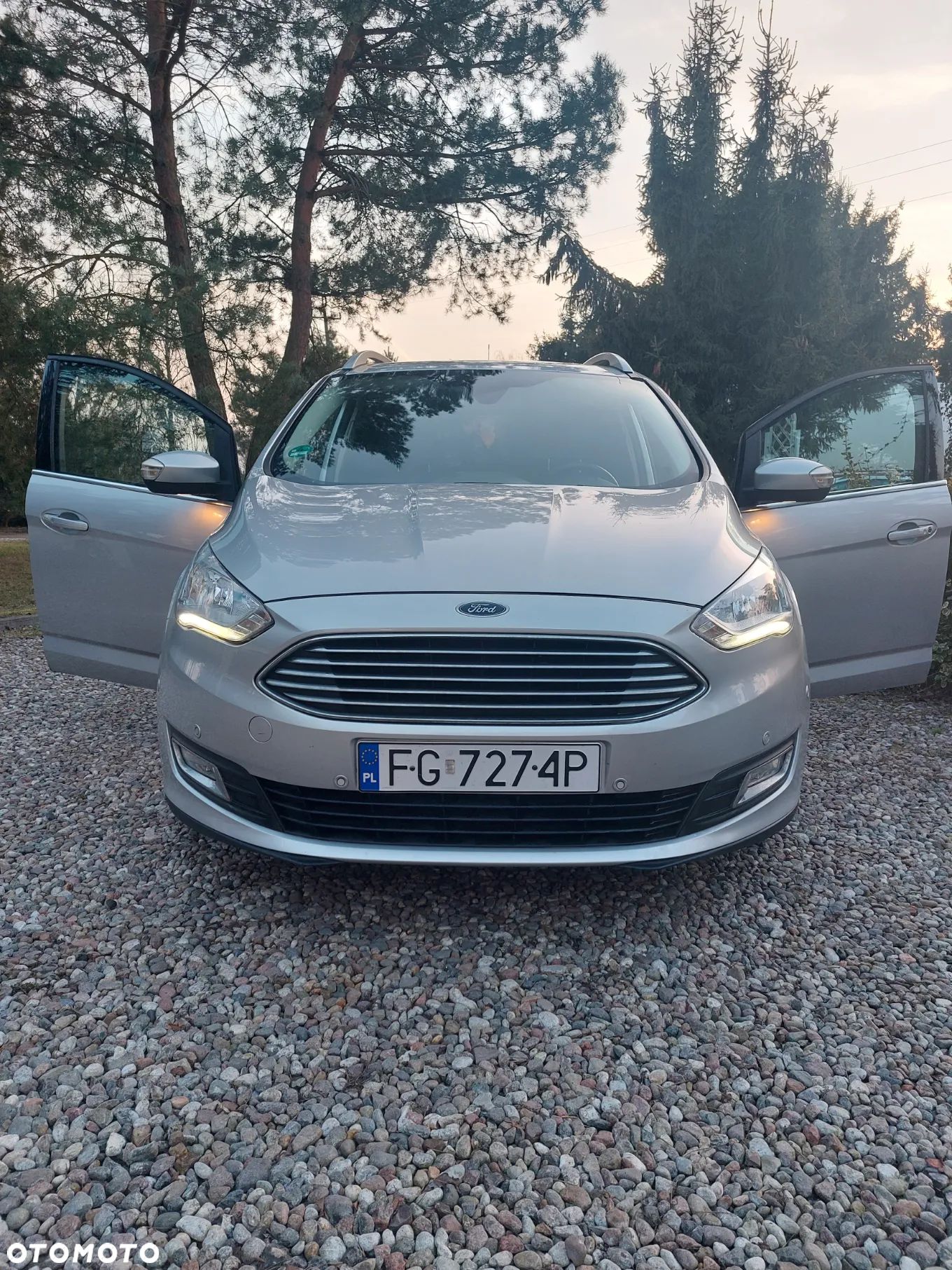 Ford Grand C-MAX 1.5 TDCi Start-Stopp-System Business Edition - 1