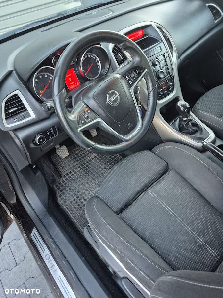 Opel Astra 1.4 Turbo - 2