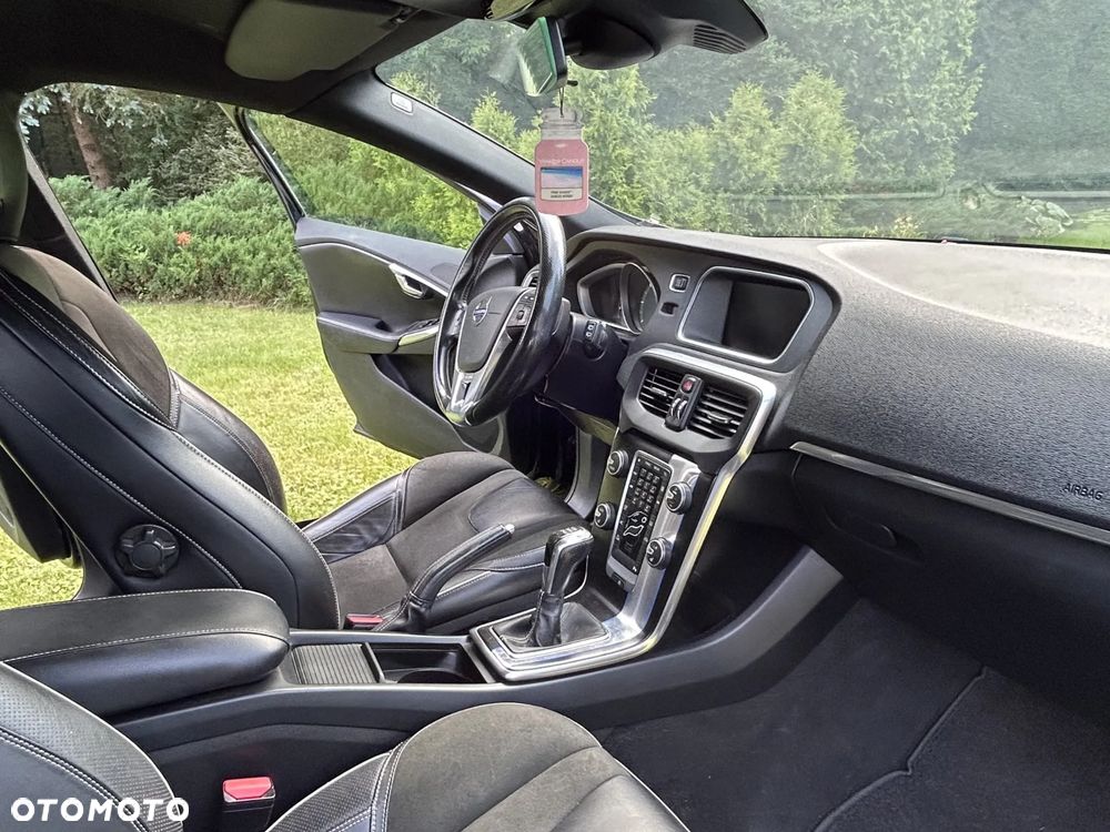 Volvo V40 D2 Kinetic - 17