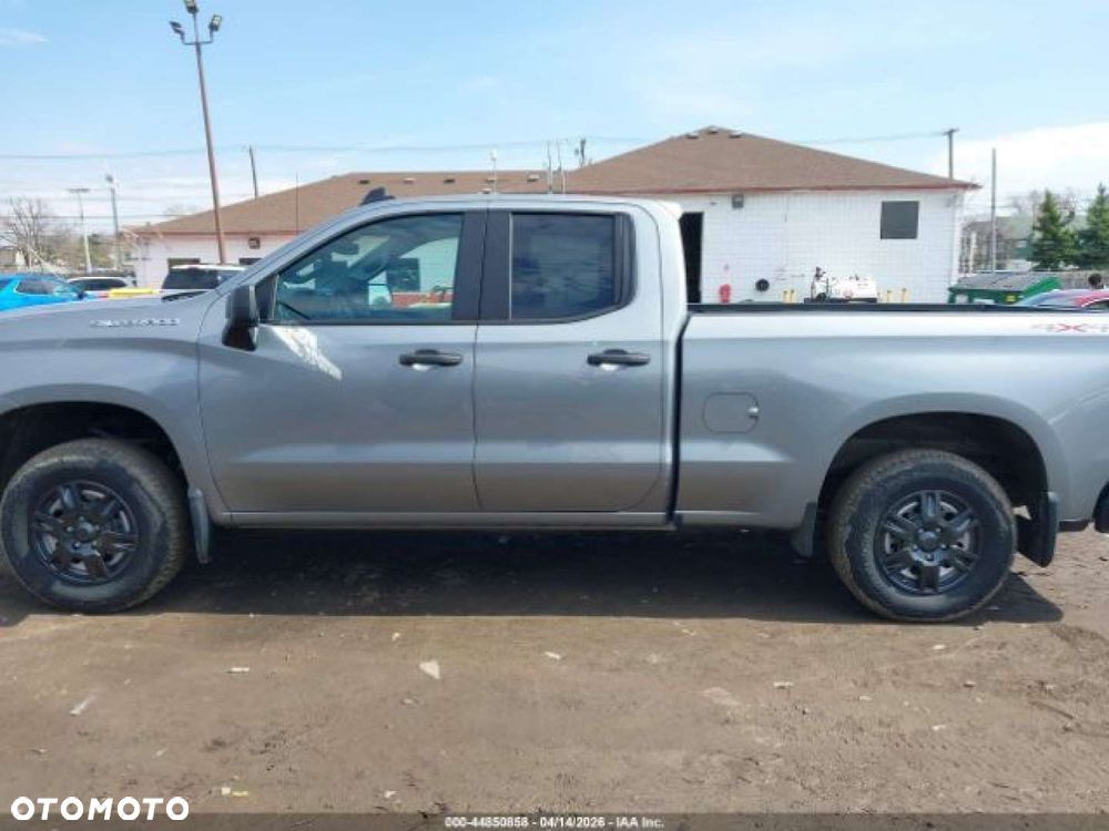 Chevrolet Silverado - 5