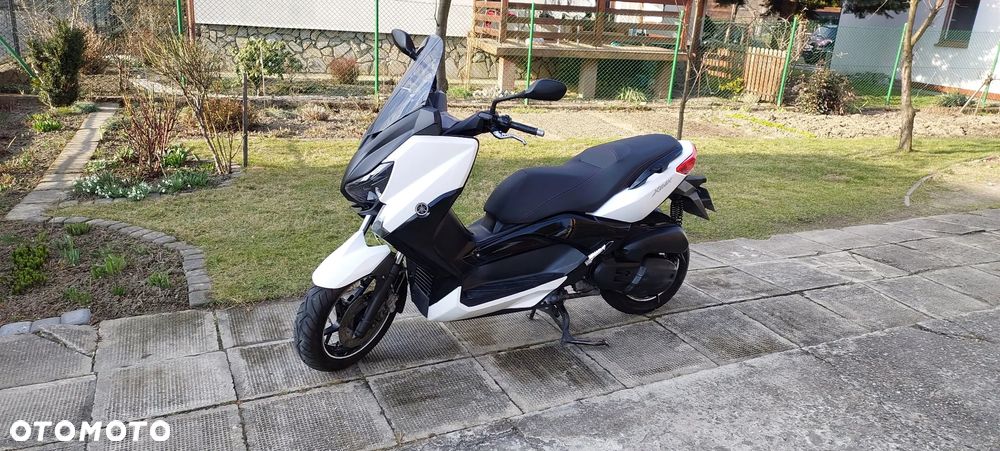 Yamaha X-max - 1