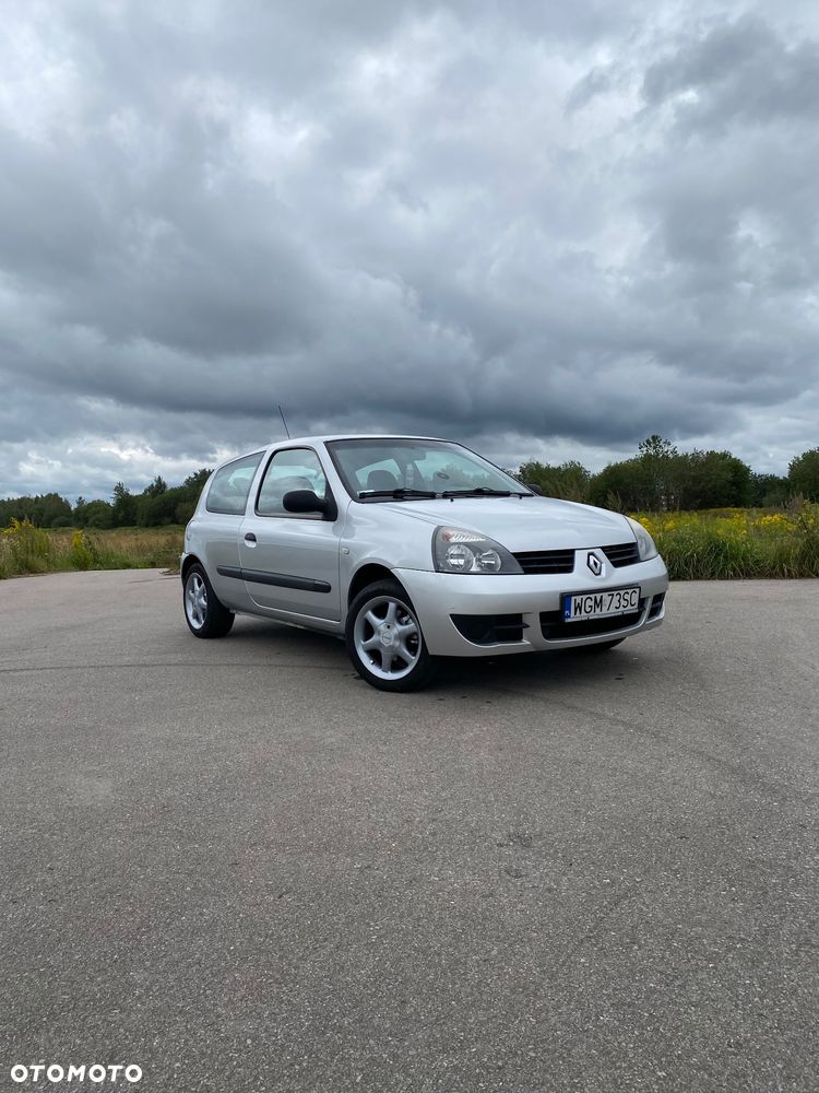 Renault Clio - 1