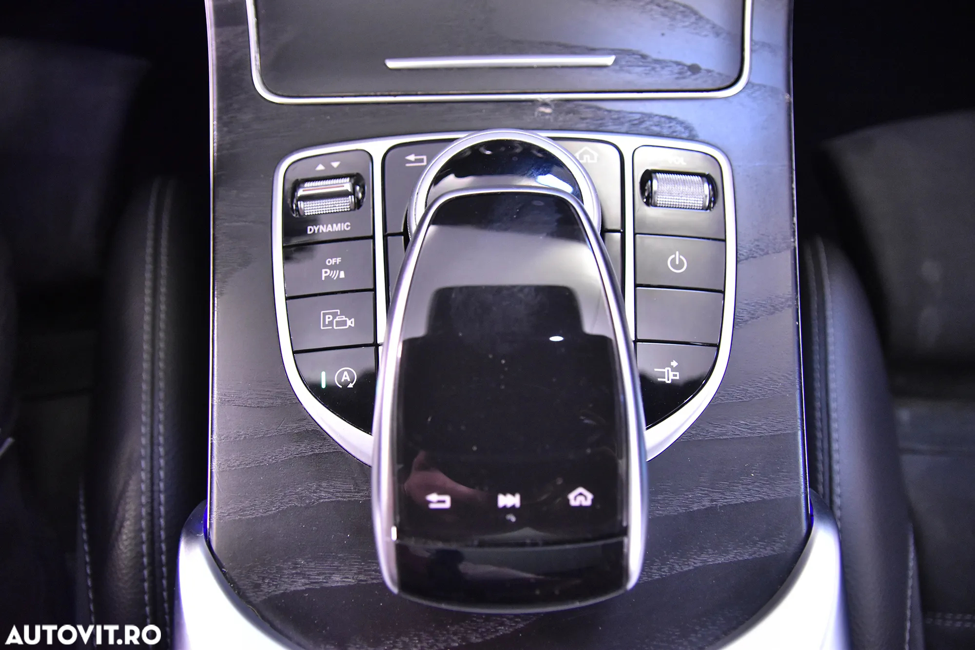 Mercedes-Benz C 300 Coupe 9G-TRONIC AMG Line - 17