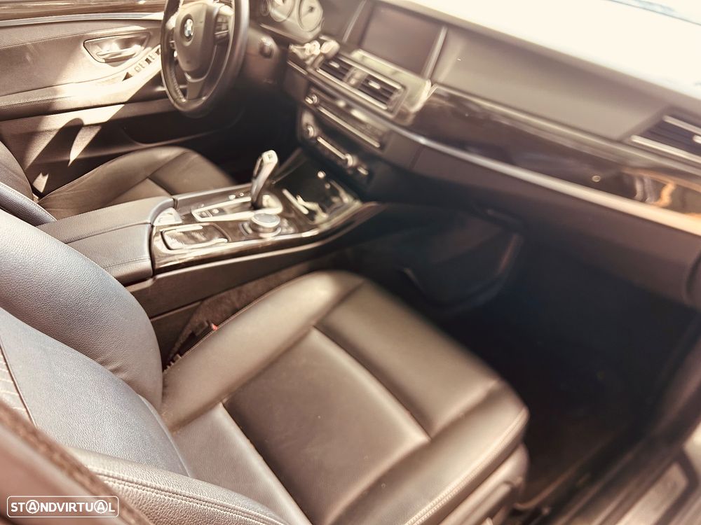 BMW 525 d Line Luxury Auto - 7