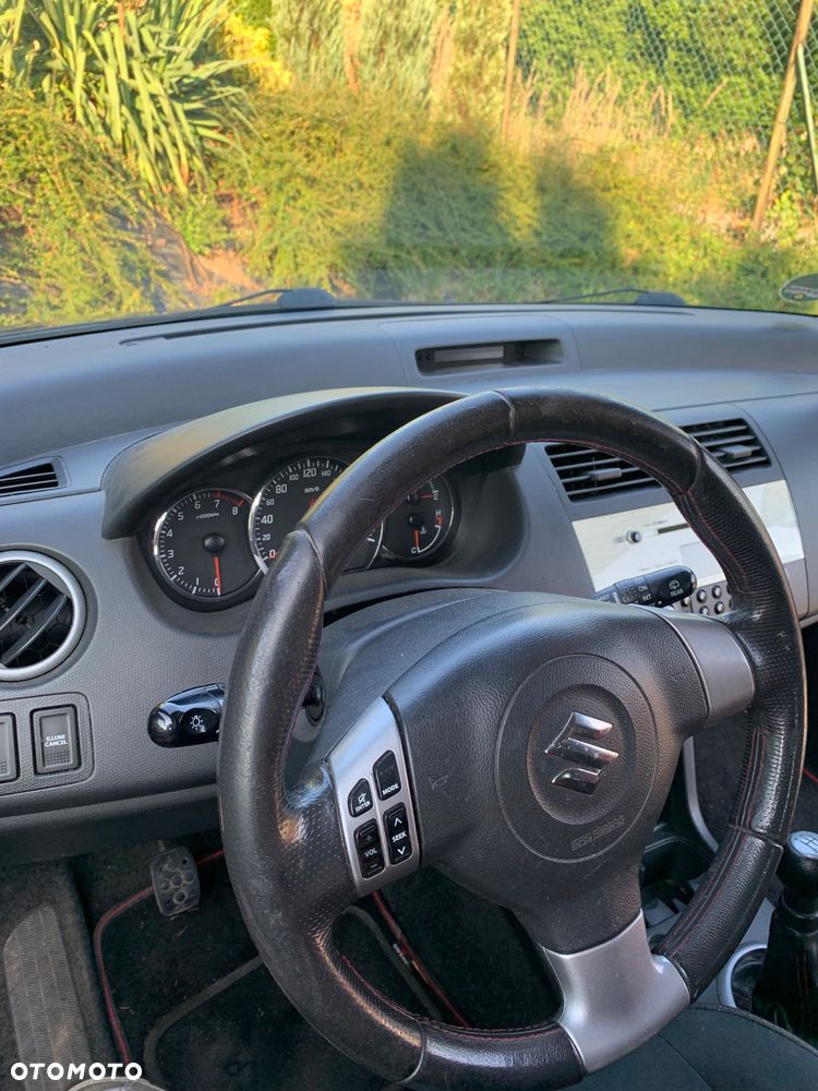 Suzuki Swift 1.6 Sport - 8