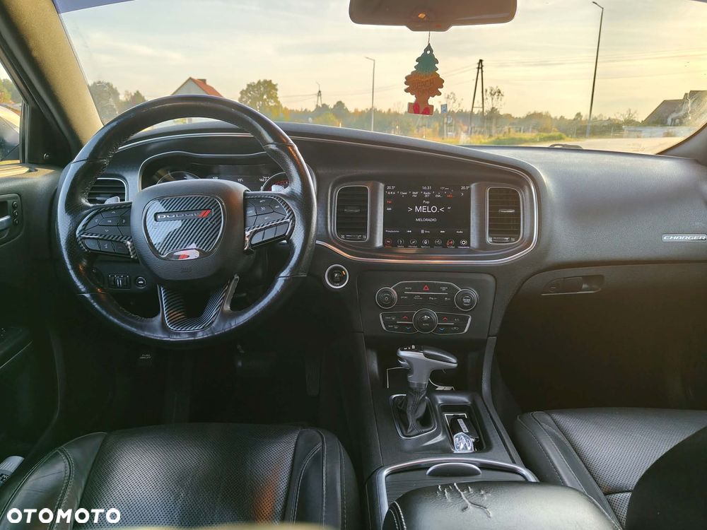 Dodge Charger 3.6 GT - 19