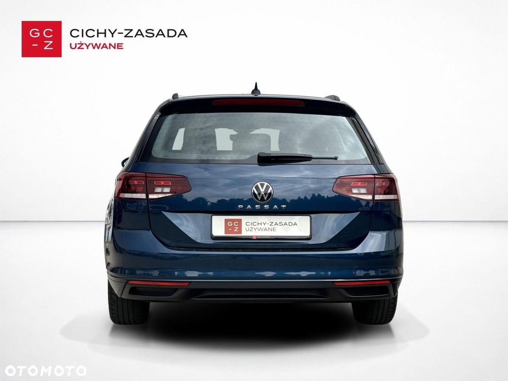 Volkswagen Passat Variant 2.0 TDI EVO Business DSG - 4
