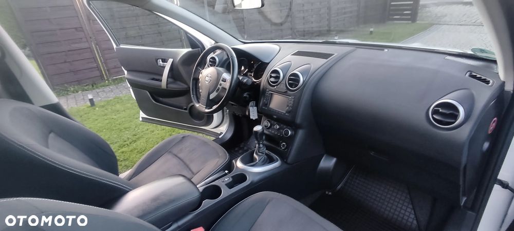 Nissan Qashqai 2.0 4 x 4 tekna - 7