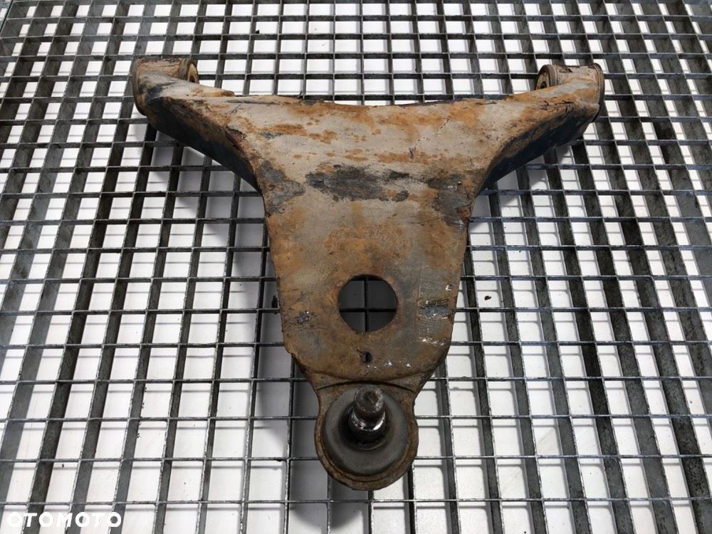 WAHACZ LEWY PRZÓD DOLNY  IVECO DAILY VI Autobus 2014 - 2022 50C16 115 kW [156 KM] olej napędowy - 4