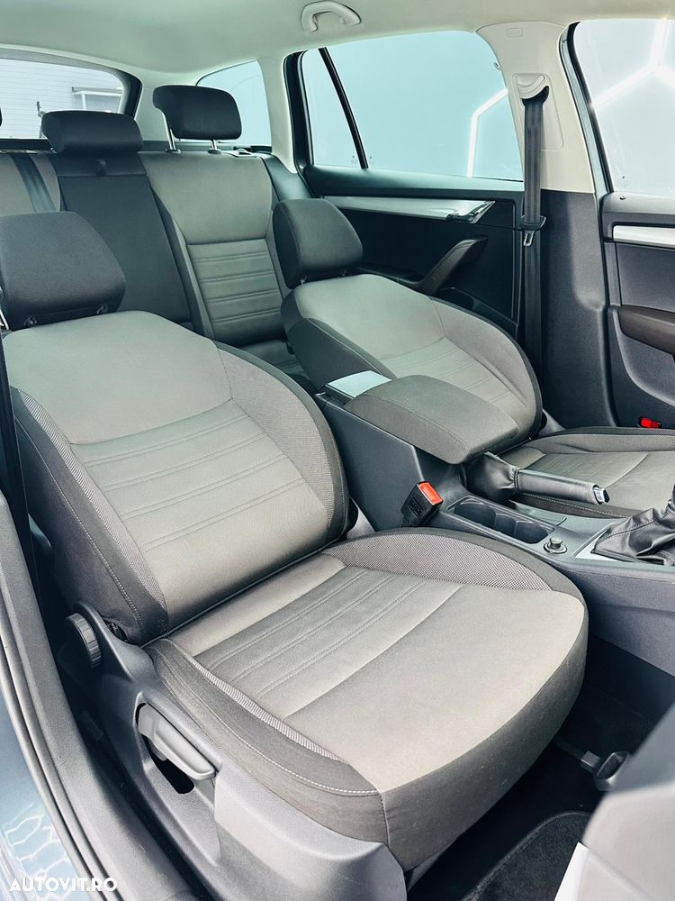 Skoda Octavia Combi 1.6 TDI DSG Premium Edition - 15