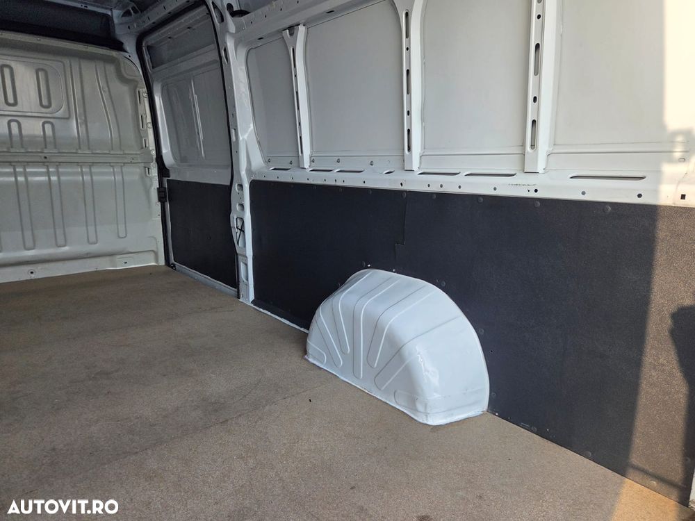 Peugeot Boxer L4H2 Premium Edition - 13