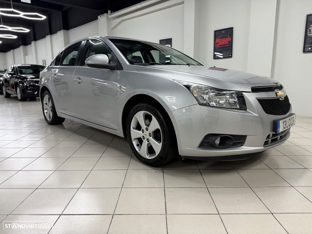 Chevrolet Cruze ver-2-0-auto-lt - 1