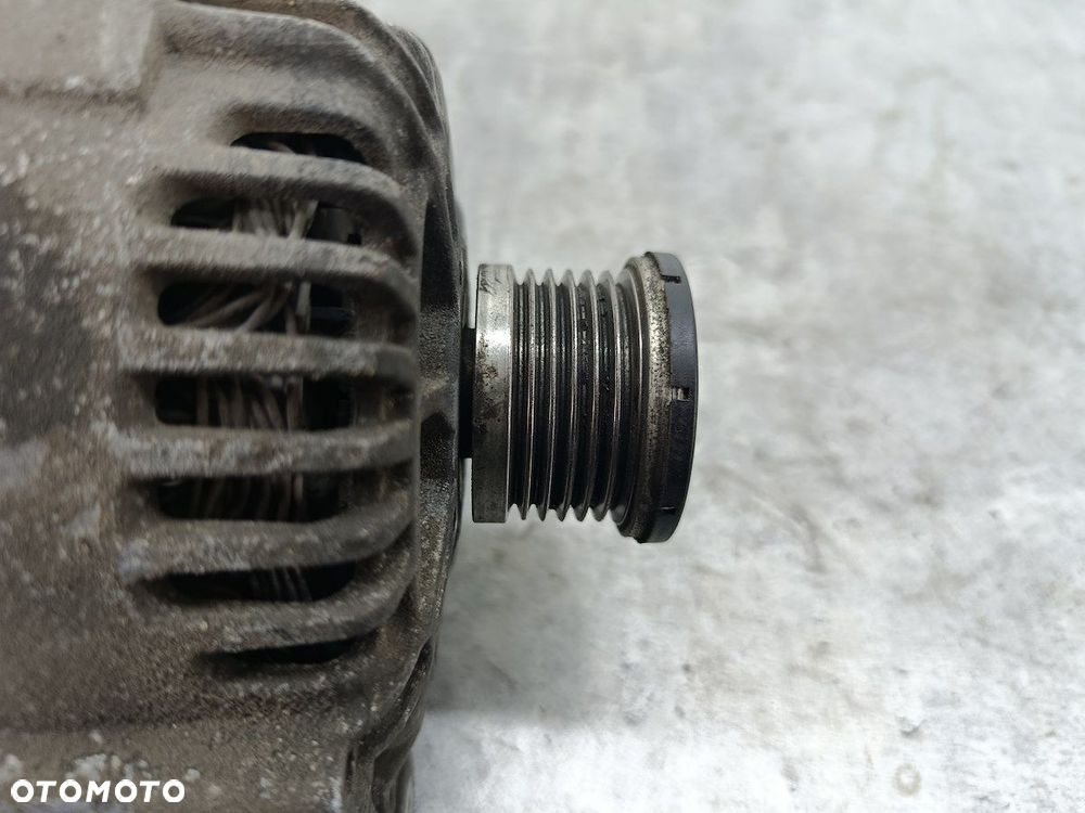 ALTERNATOR RENAULT MASTER II 8200667603  TG11C062  2543560A  VALEO 2.5 DCI - 5