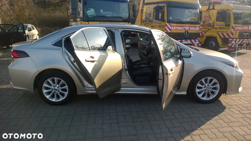 Toyota Corolla 1.6 Comfort - 18