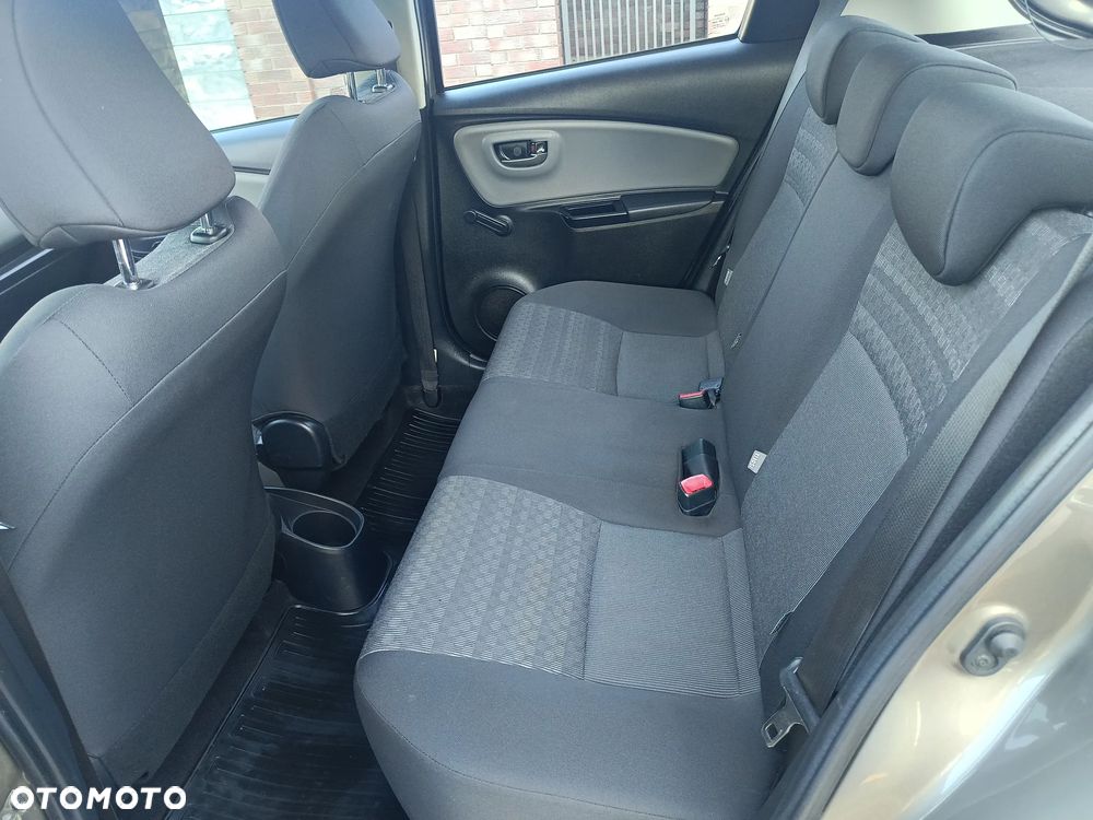 Toyota Yaris - 22