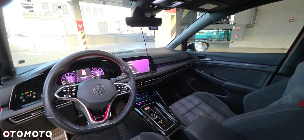 Volkswagen Golf - 21