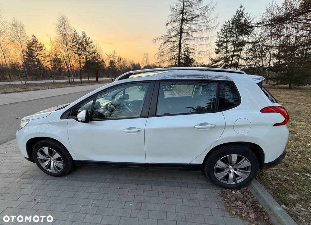 Peugeot 2008 1.2 Pure Tech Active EU6 - 3