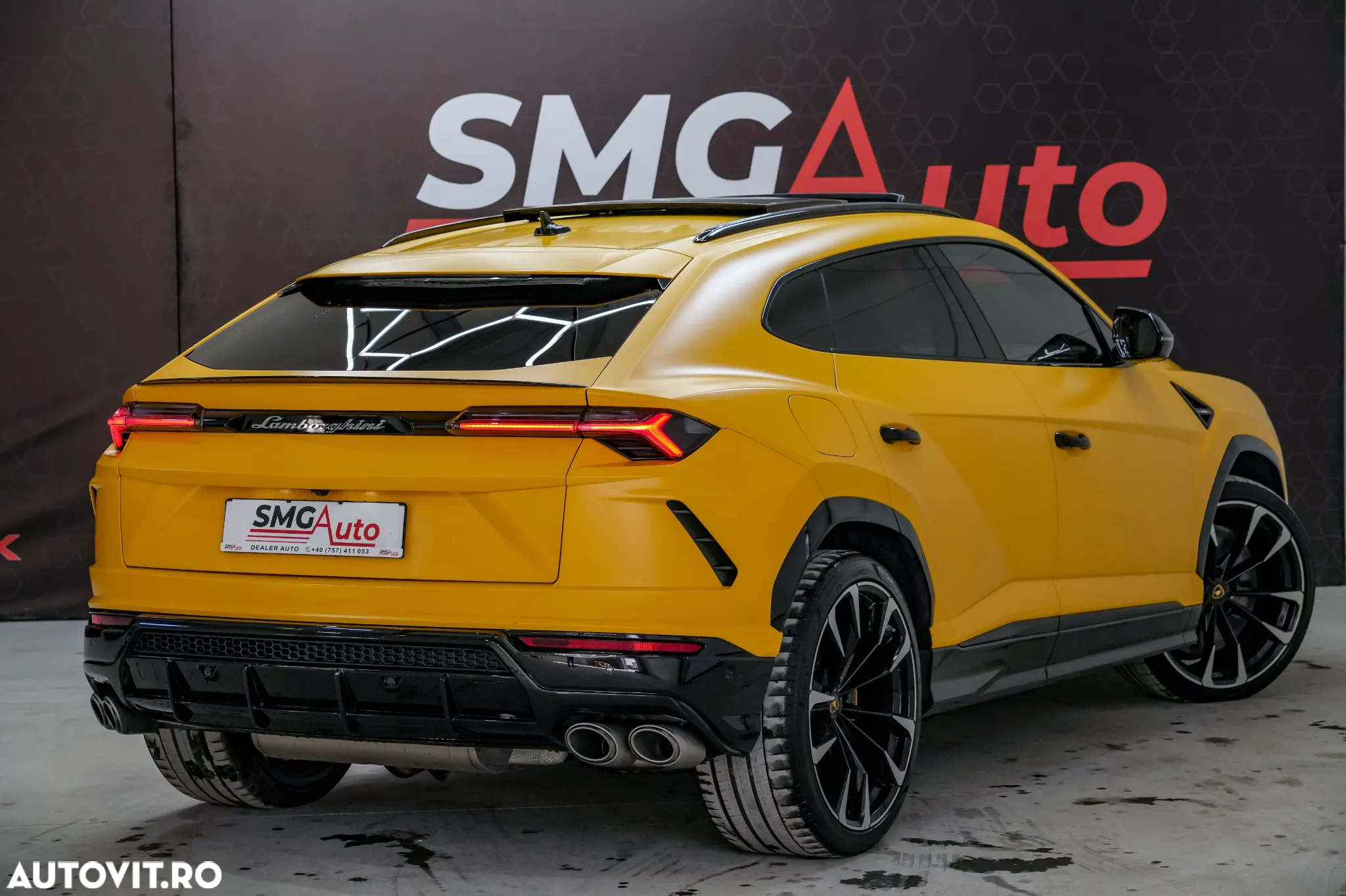 Lamborghini URUS Standard - 5