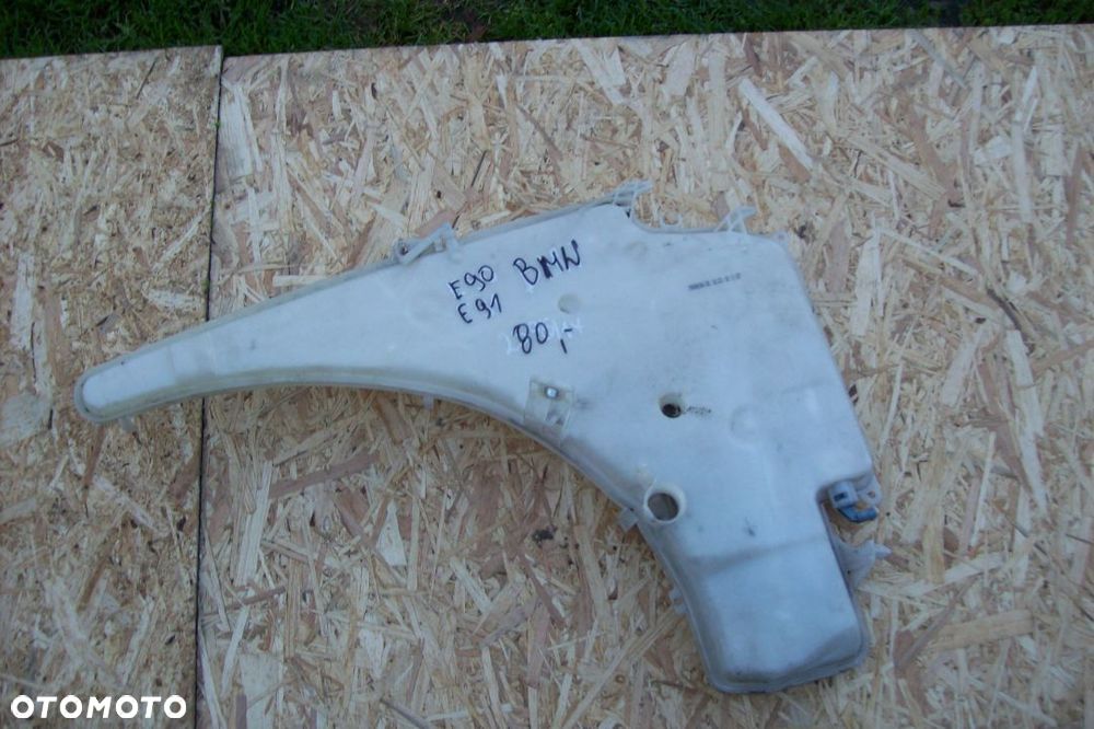 ZBIORNIK PŁYNU SPRYSKIWACZY  BMW E90/91 - 1
