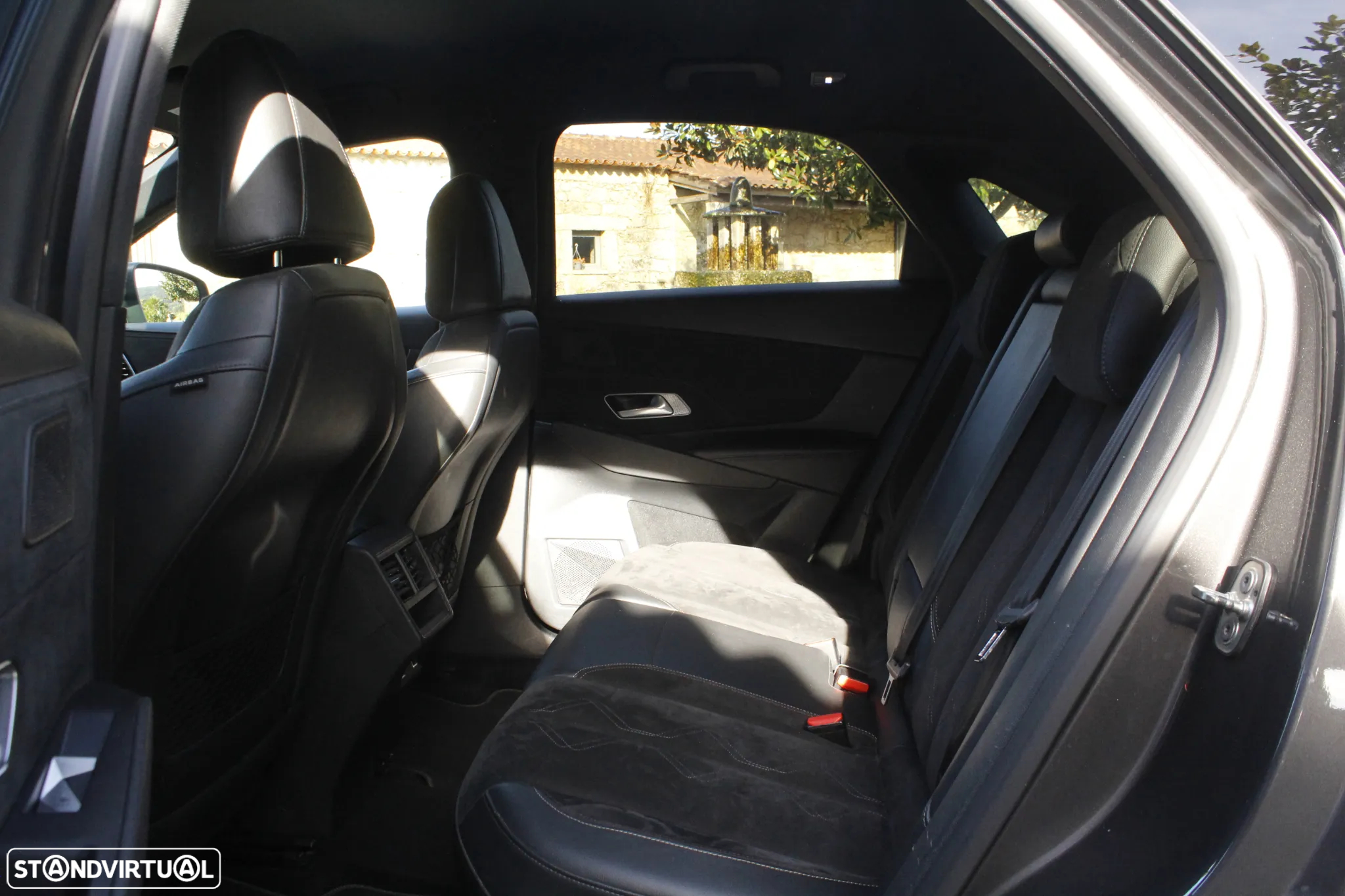 DS DS7 Crossback 1.5 BlueHDi Performance Line EAT8 - 24