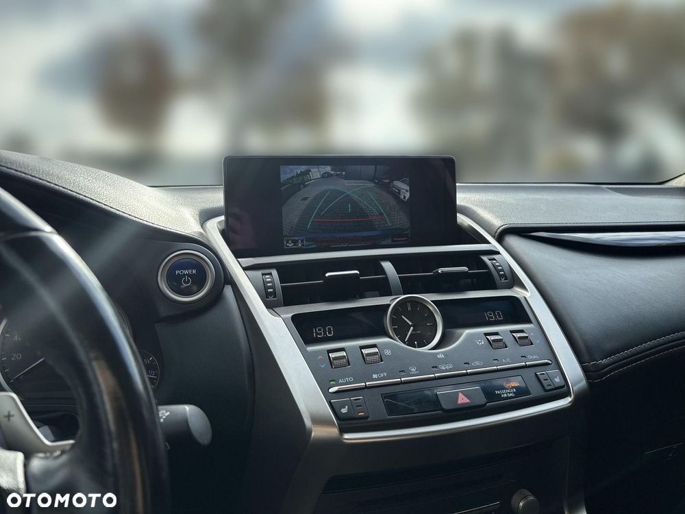Lexus NX 300h Elegance AWD - 13