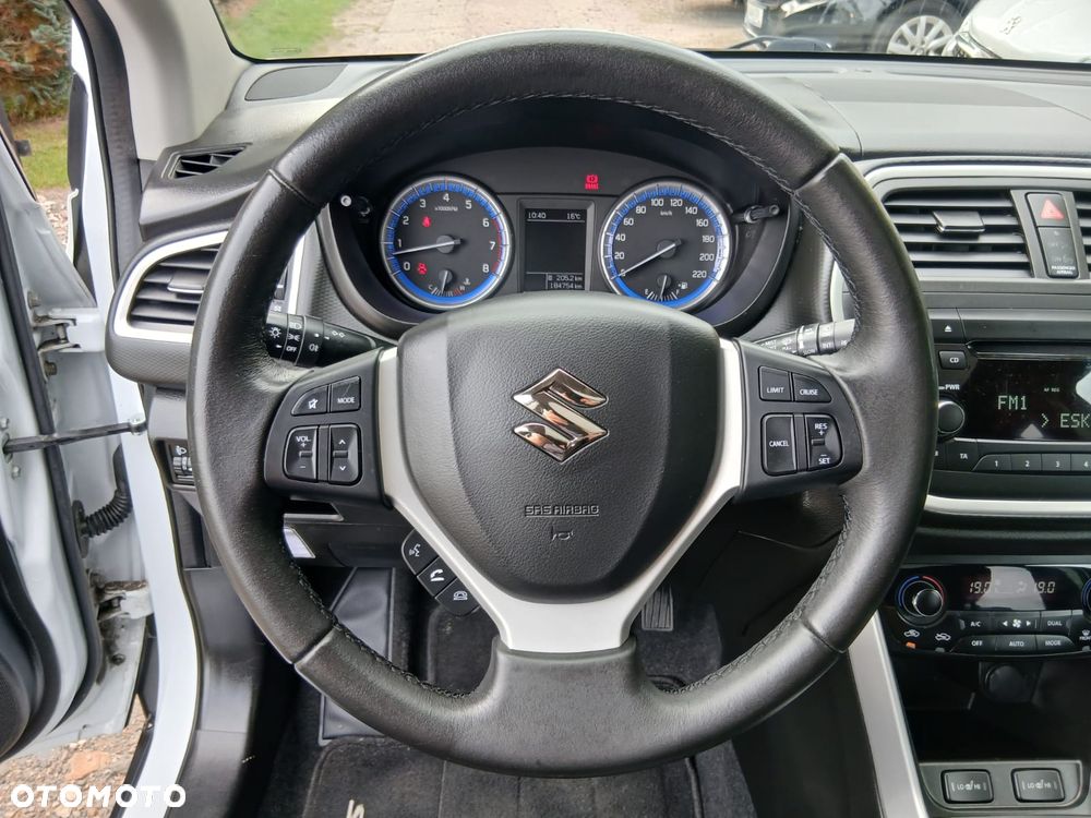 Suzuki S-Cross - 25