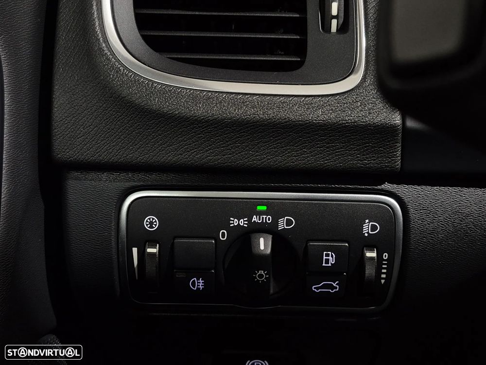 Volvo V60 1.6 D2 Momentum Eco Powershift - 21