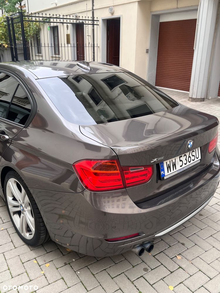 BMW Seria 3 328i - 12