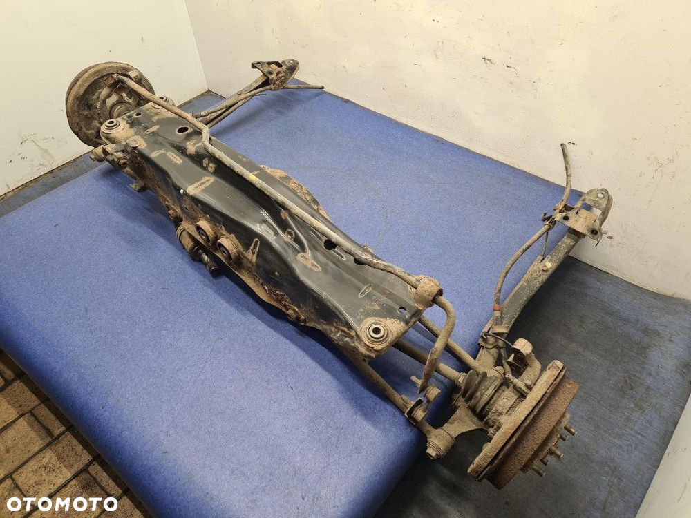 SUBARU FORESTER II LIFT 2.0B AUTOMAT BELKA ZAWIESZENIA TYŁ - 6