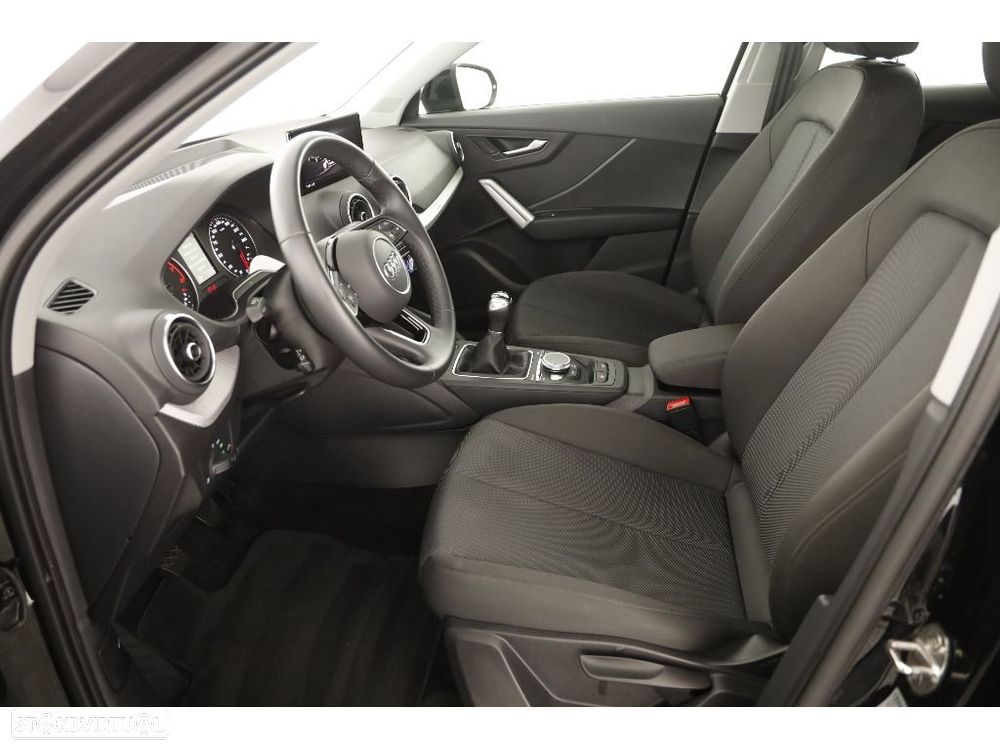 Audi Q2 30 TFSI - 13