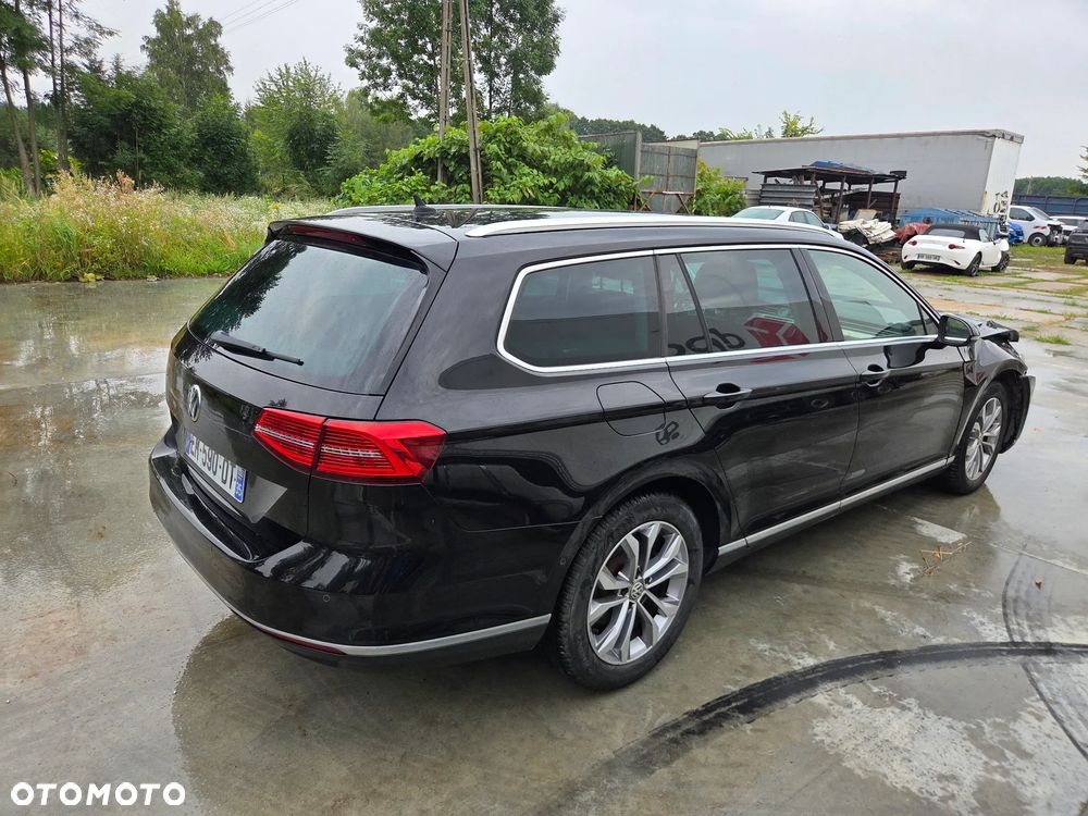 Volkswagen Passat Variant 2.0 TDI DSG (BlueMotion Technology) Highline - 3