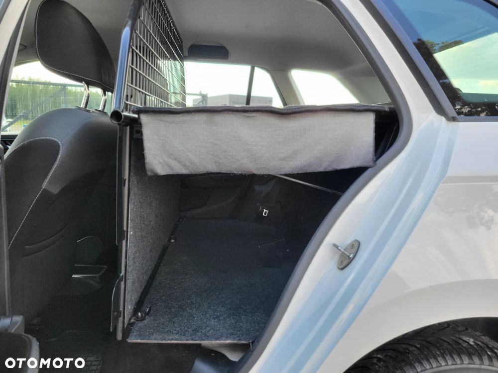 Skoda Fabia 1.0 Ambition - 11