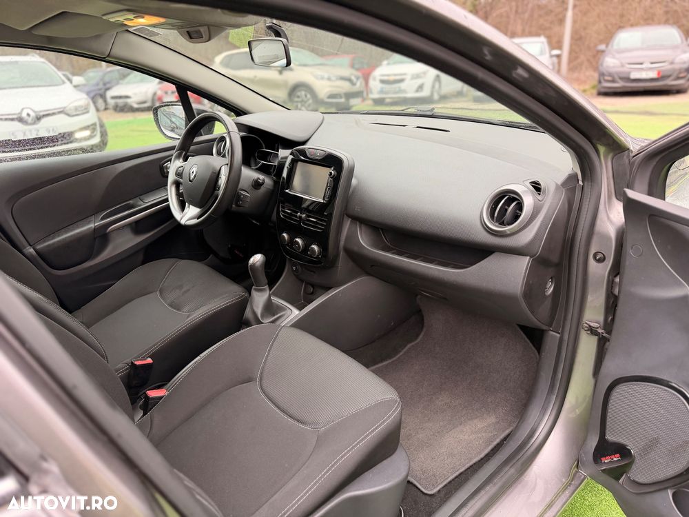 Renault Clio - 9