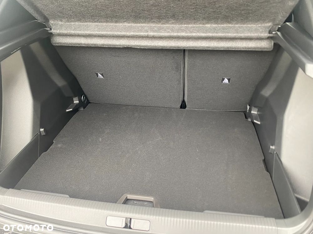 Peugeot 2008 PureTech mHEV Allure e-DCS6 - 22