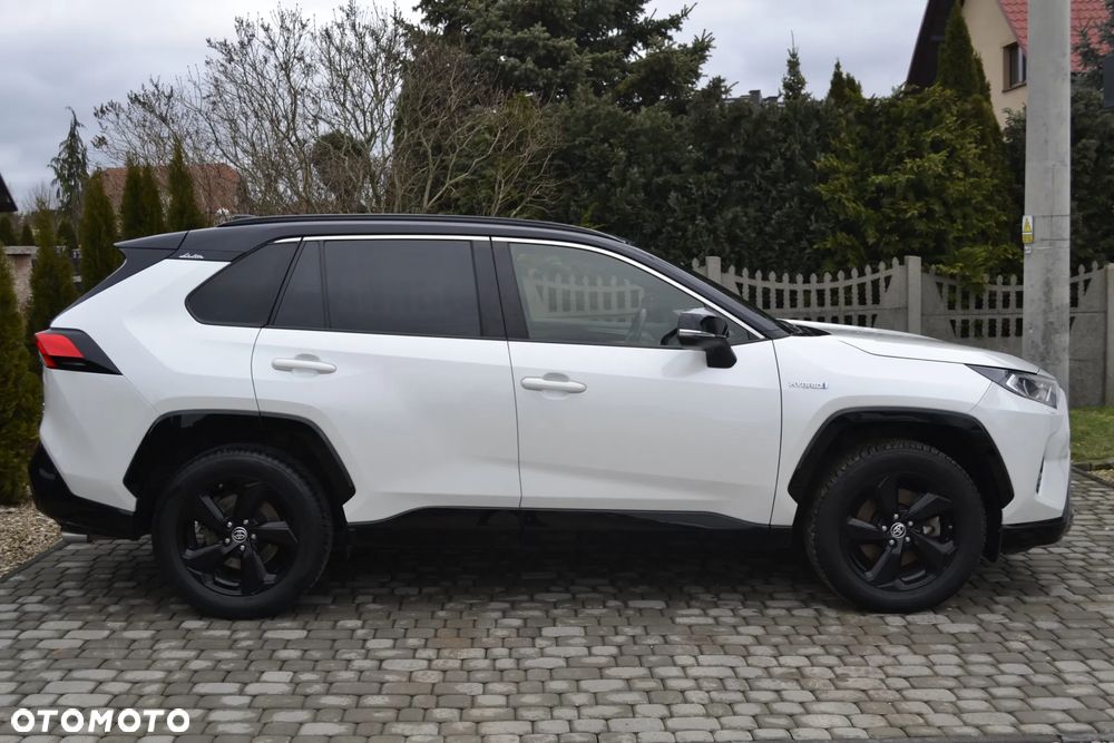 Toyota RAV4 - 11